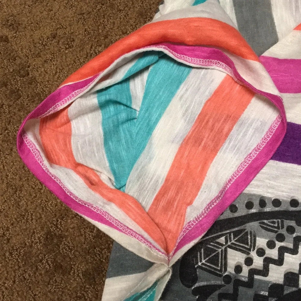 Butterfly top Girls size Large Fun blousy look, wide short sleeves EUC